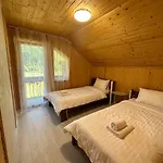 Pink House Karpaty アパート Krivorovnya