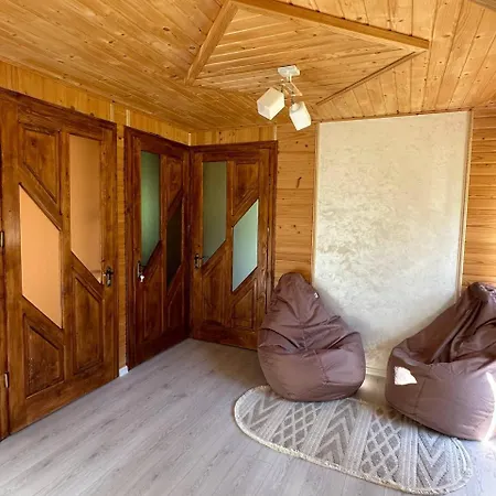 Pink House Karpaty Appartamento *